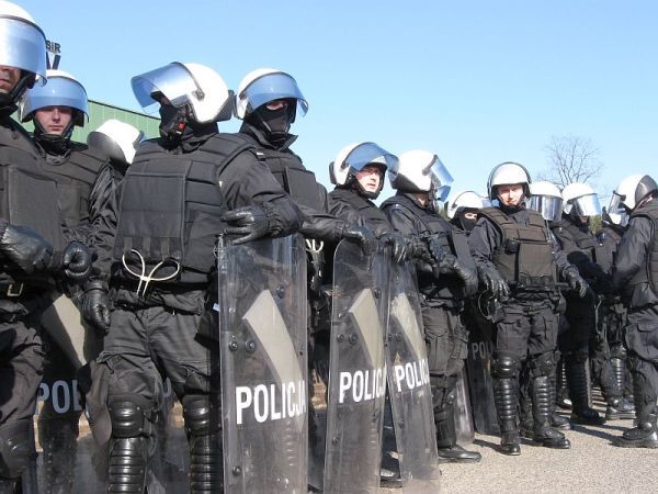 policja musiala interweniowac , zdjęcie 11/14